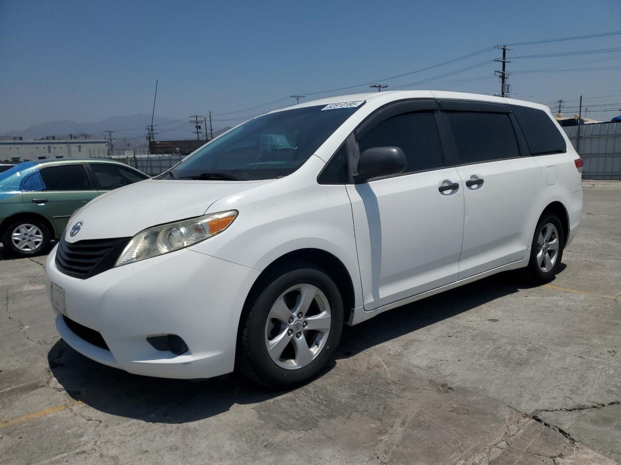 TOYOTA SIENNA BAS 2012