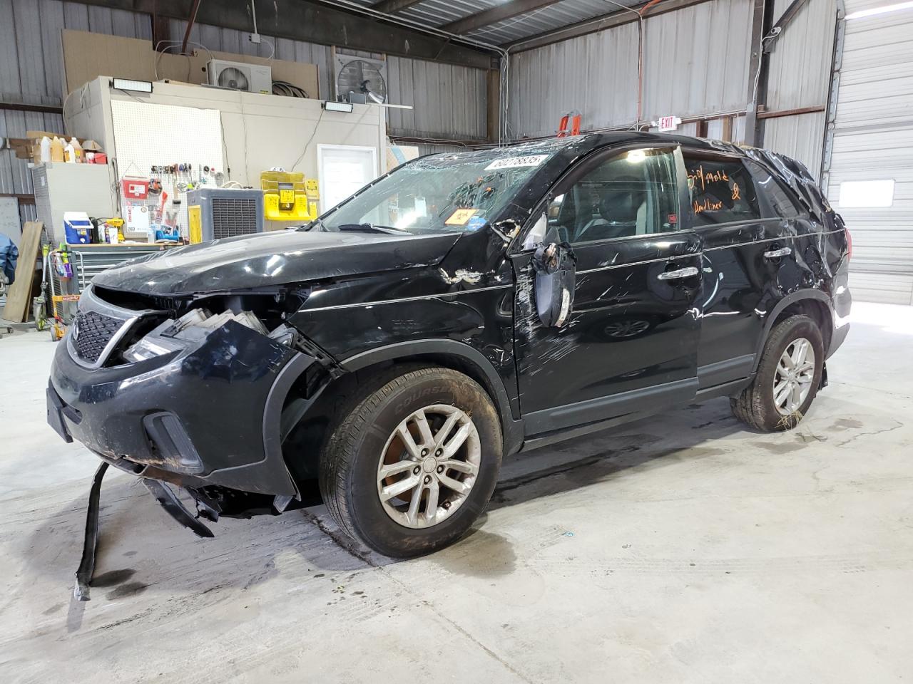 KIA SORENTO LX 2014