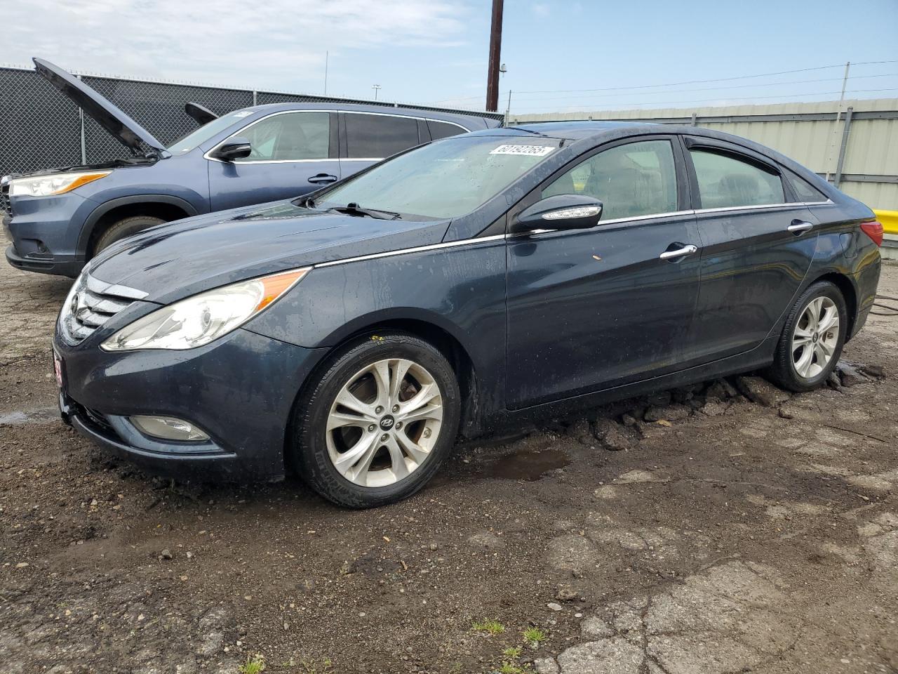 HYUNDAI SONATA SE 2011
