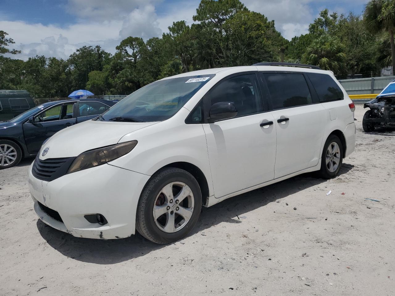 TOYOTA SIENNA 2014