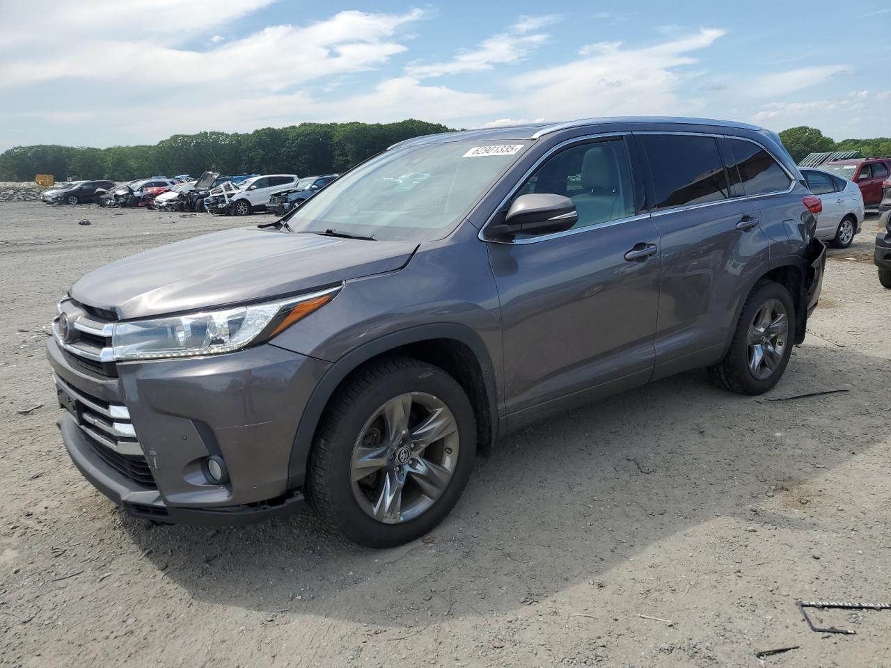 TOYOTA HIGHLANDER 2017
