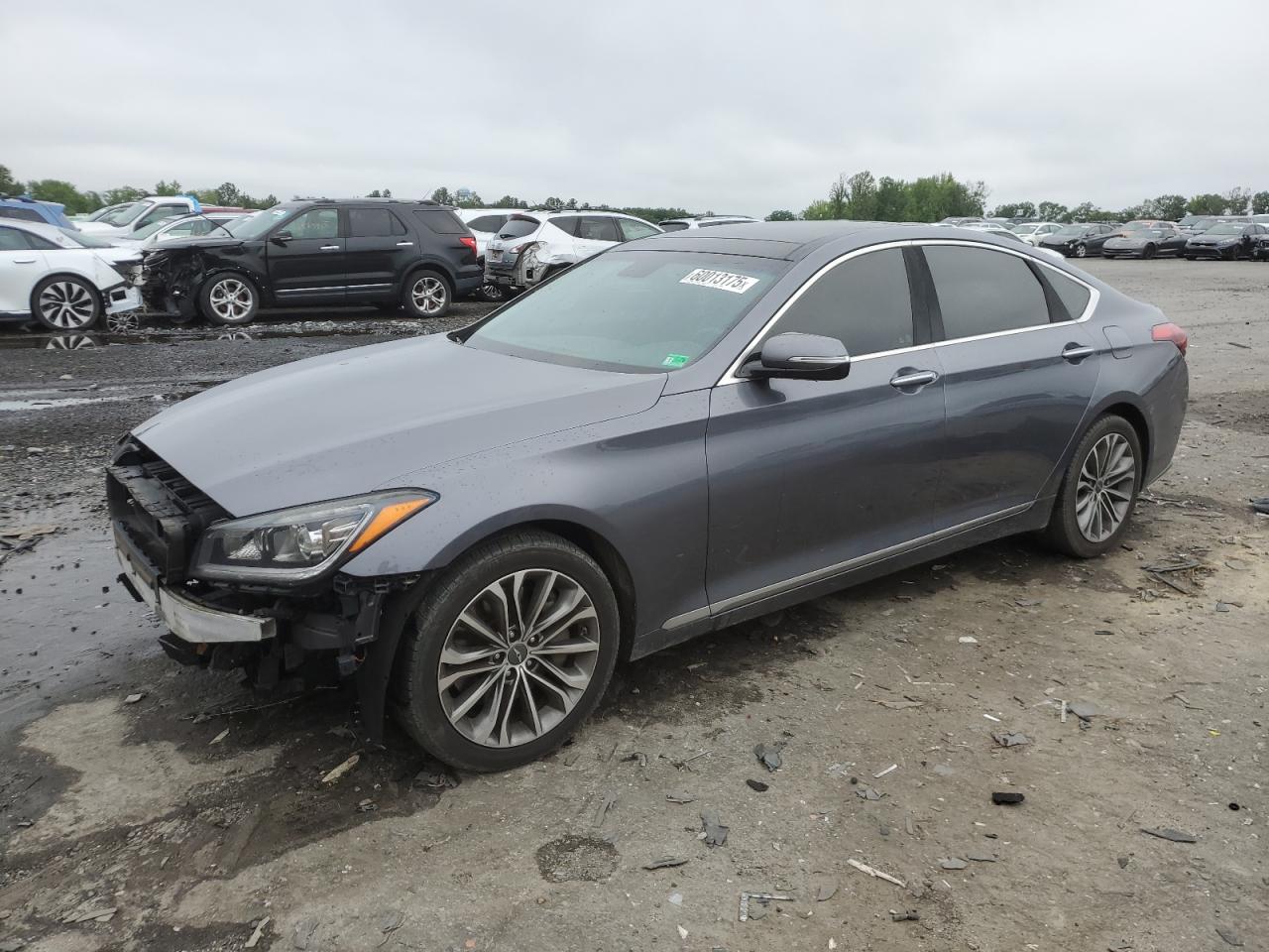 HYUNDAI GENESIS 3. 2015