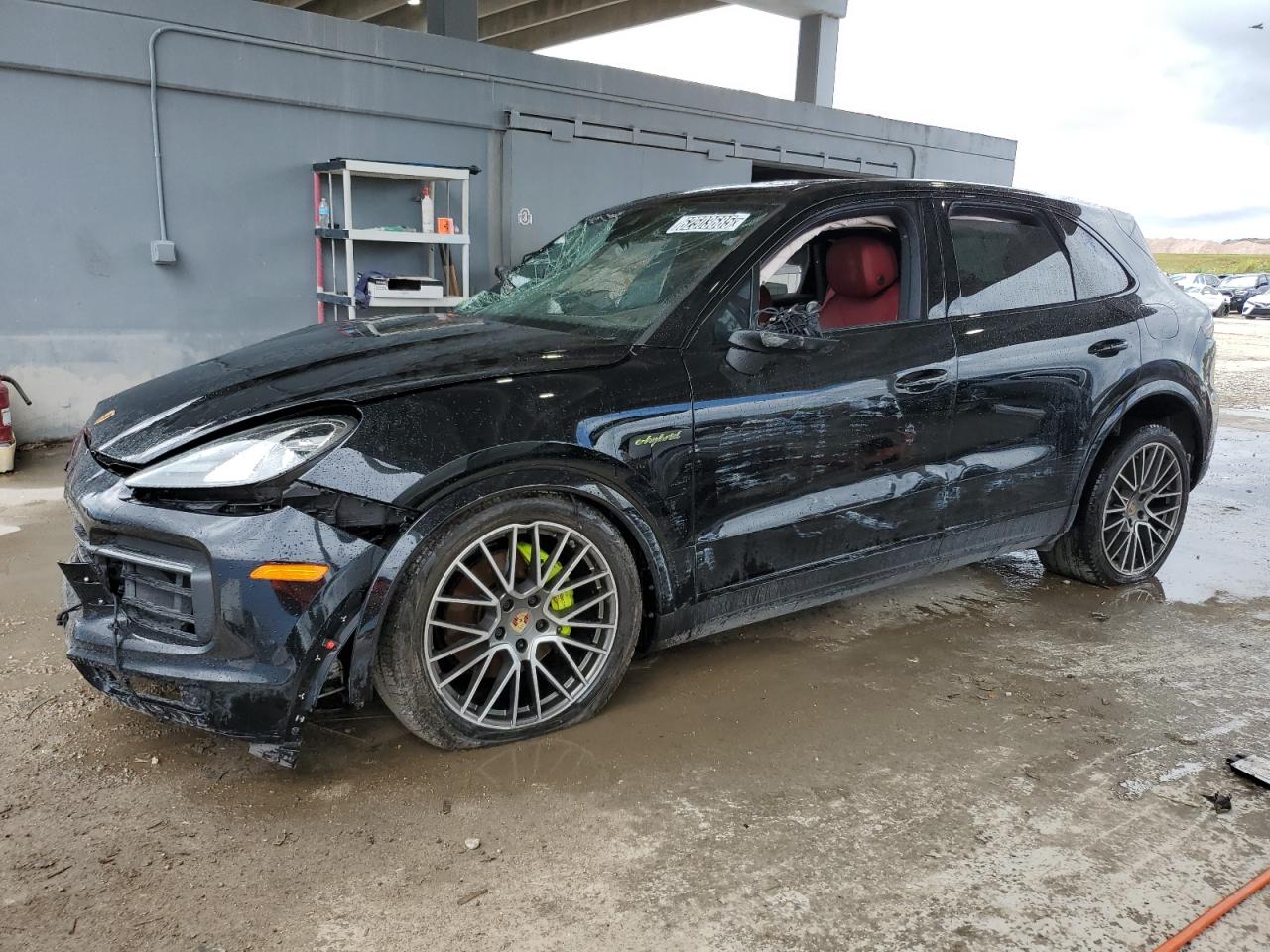PORSCHE CAYENNE E- 2023