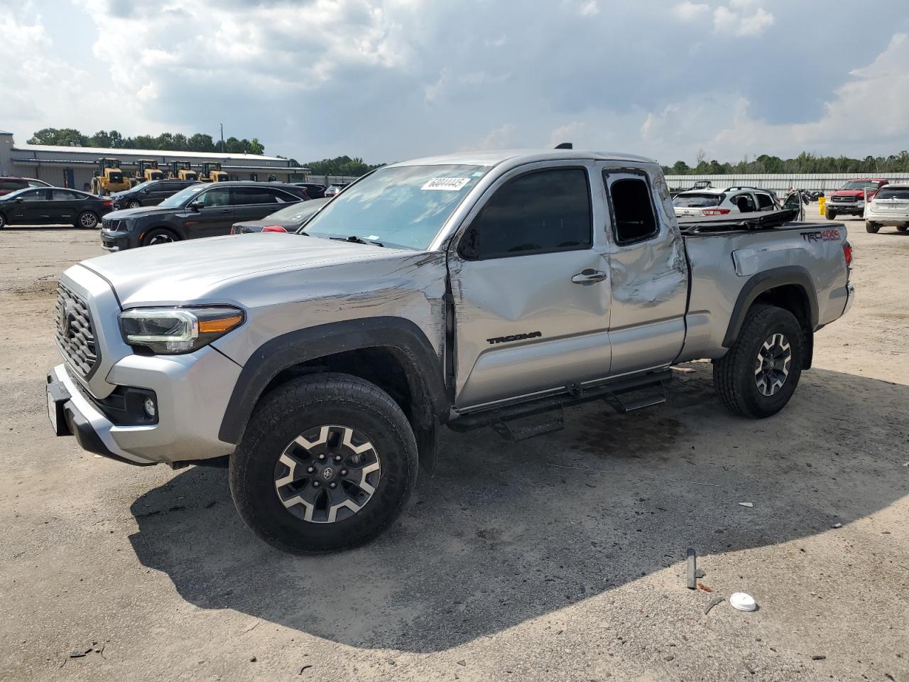 TOYOTA TACOMA ACCESS CAB 2023