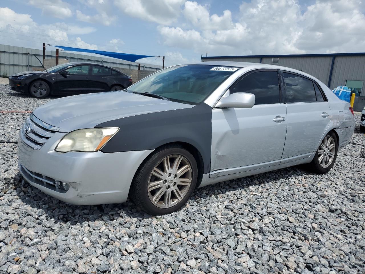 TOYOTA AVALON XL 2006