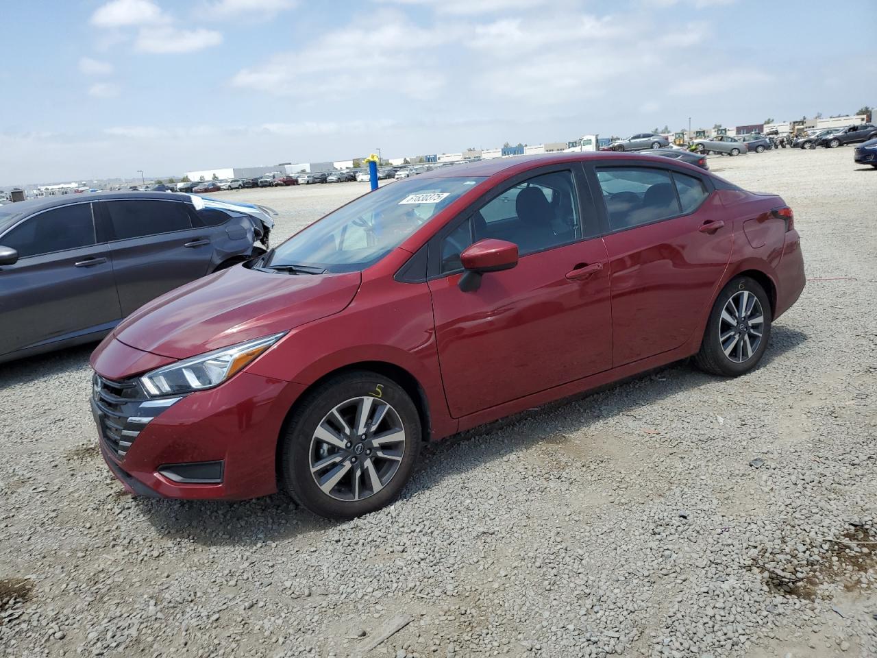 NISSAN VERSA 2024