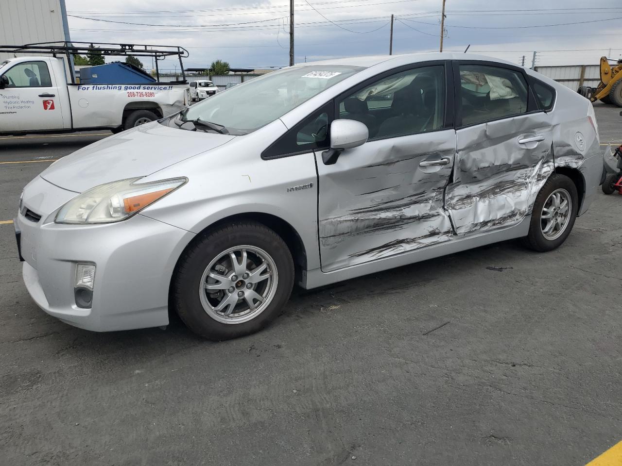 TOYOTA PRIUS 2011