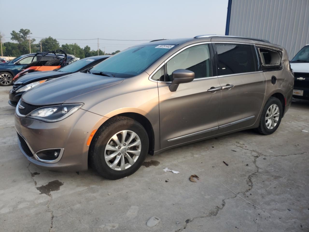 CHRYSLER PACIFICA T 2018