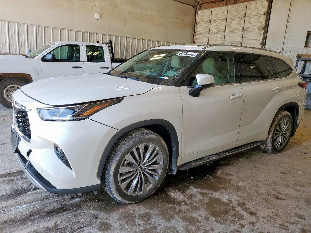 TOYOTA HIGHLANDER 2020