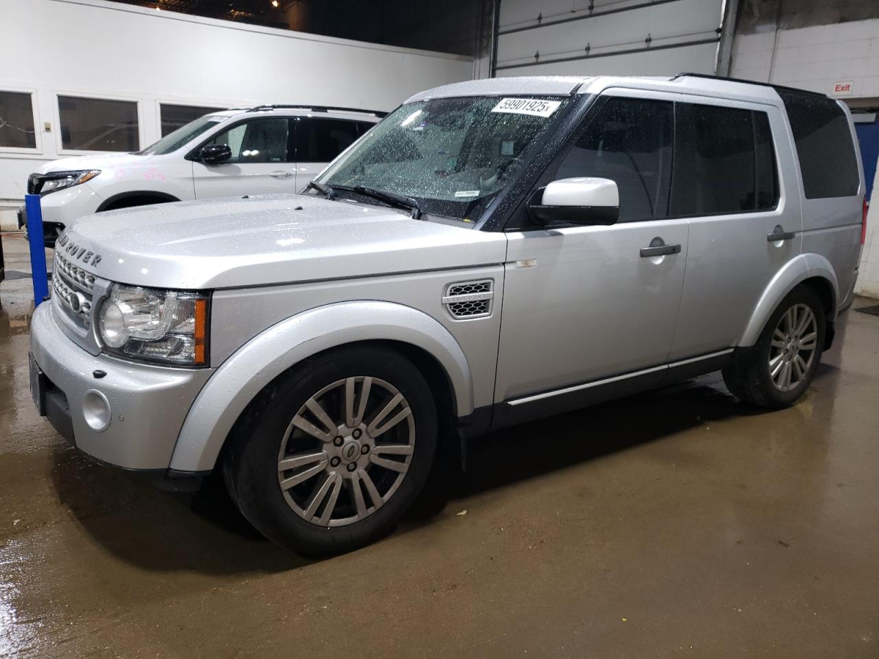LAND ROVER LR4 HSE 2012