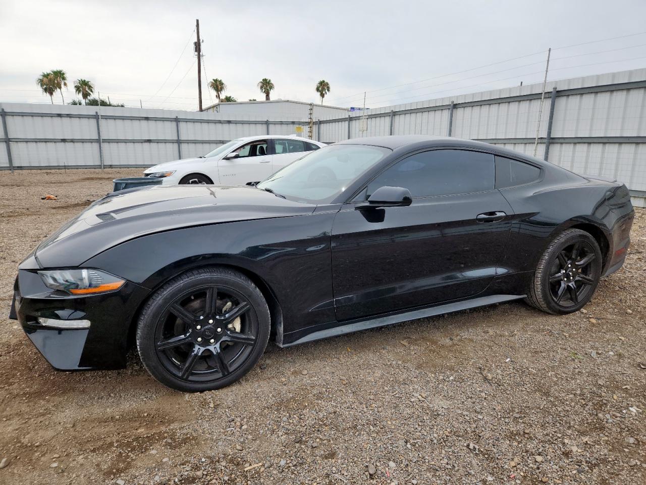FORD MUSTANG 2018