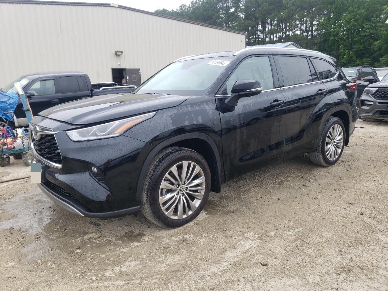 TOYOTA HIGHLANDER 2024