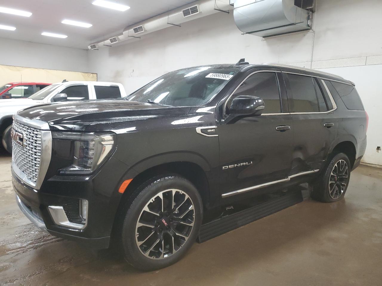 GMC YUKON DENA 2021