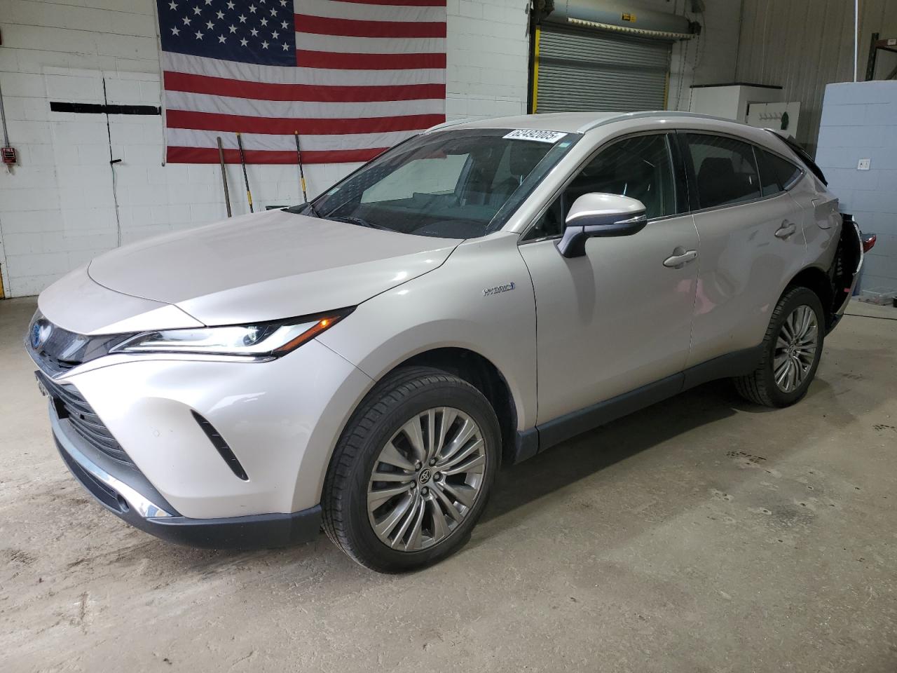 TOYOTA VENZA LE 2021