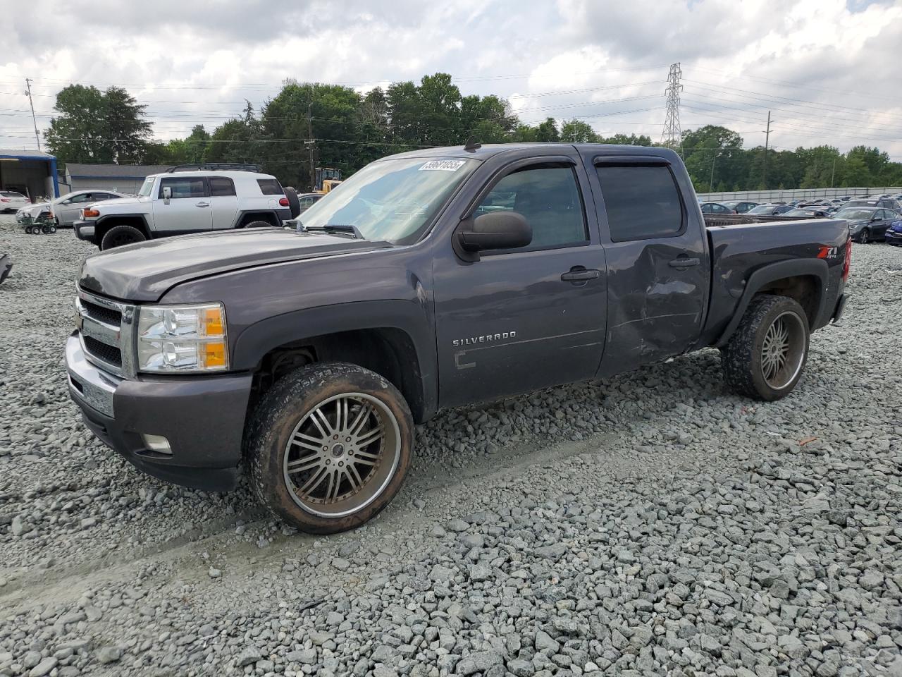 CHEVROLET SILVERADO 2011