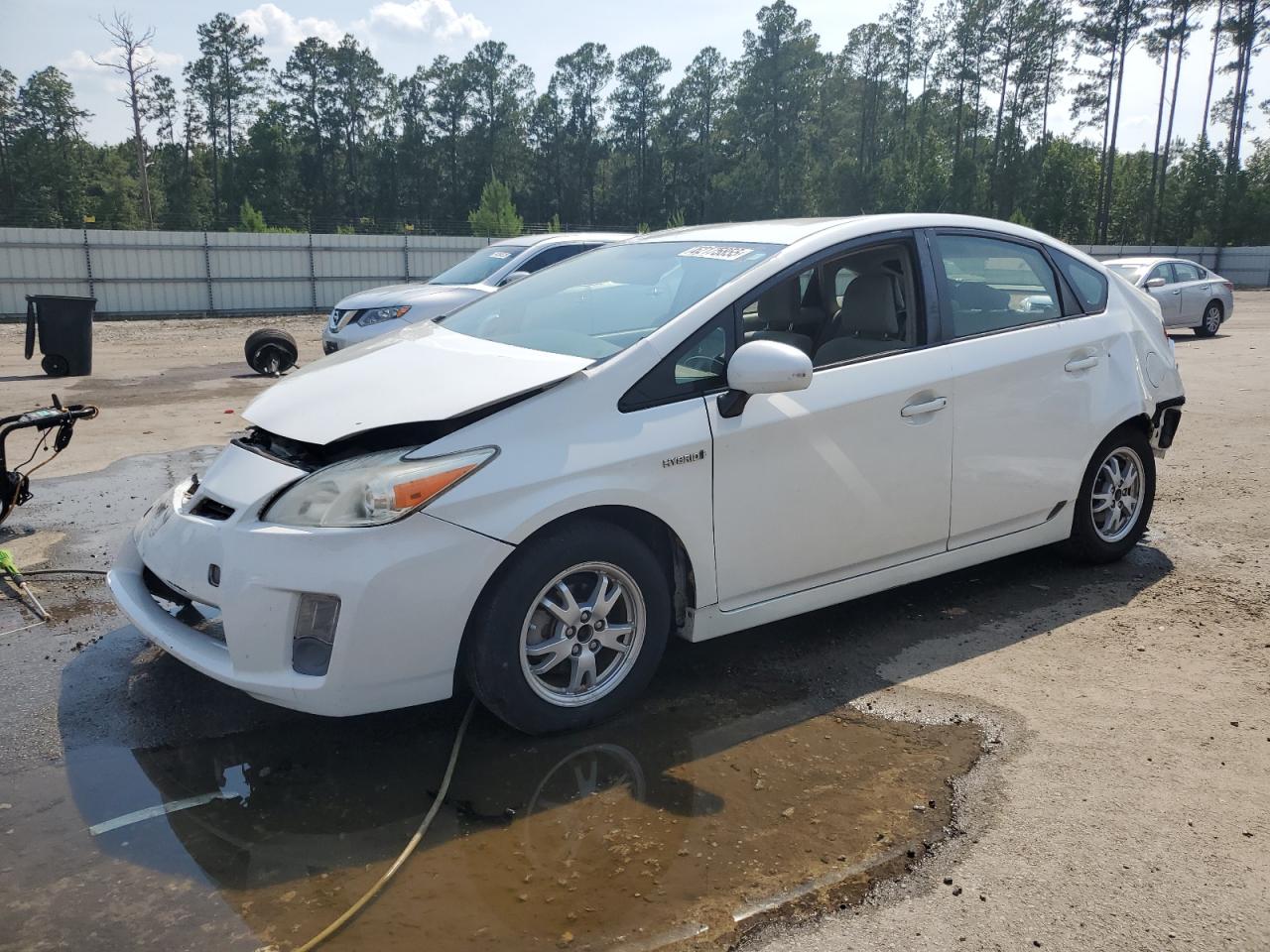 TOYOTA PRIUS 2011