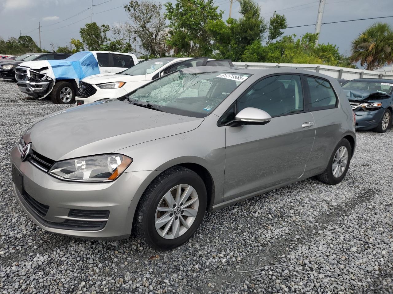 VOLKSWAGEN GOLF 2015