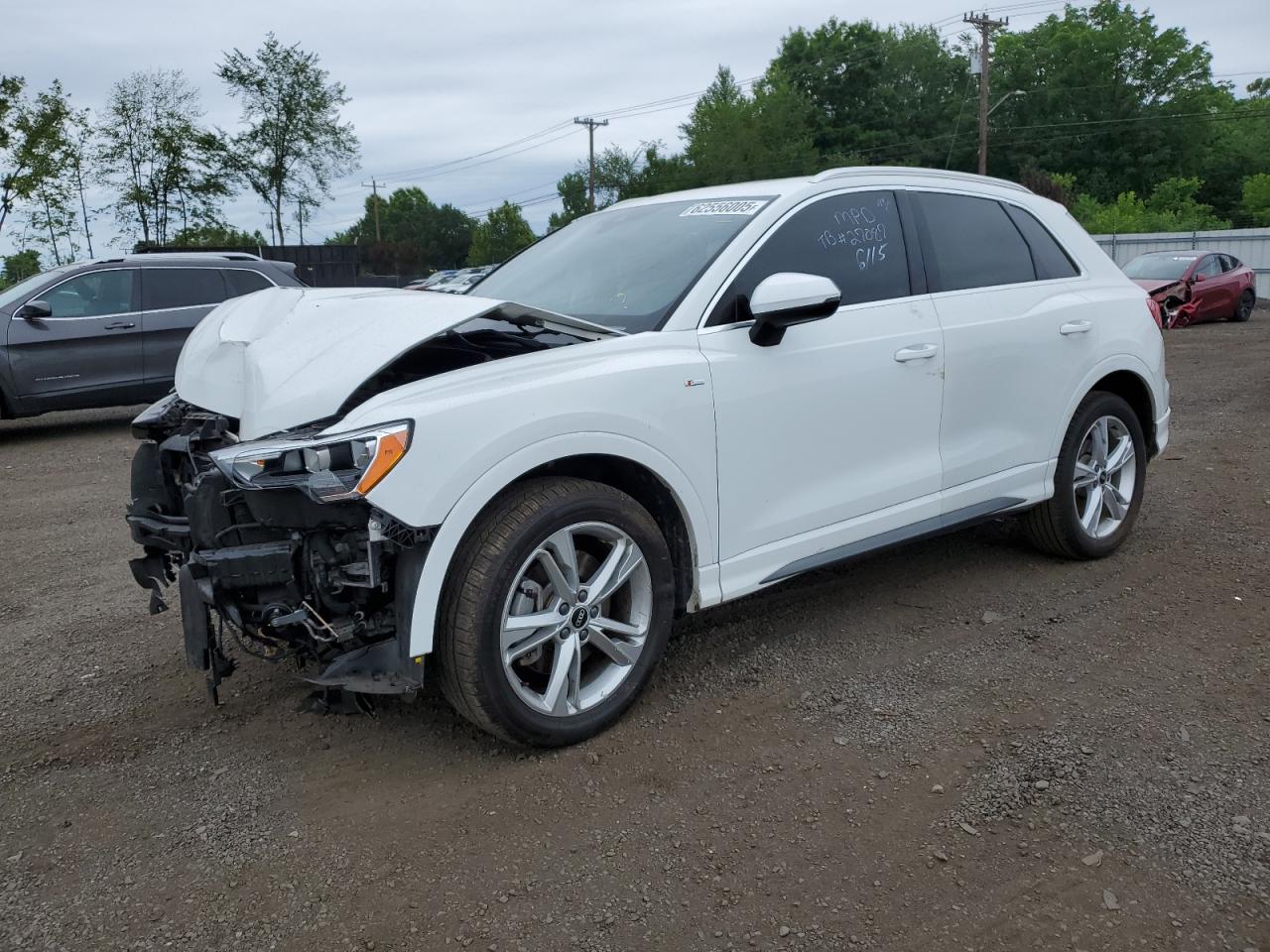 AUDI Q3 PREMIUM 2021
