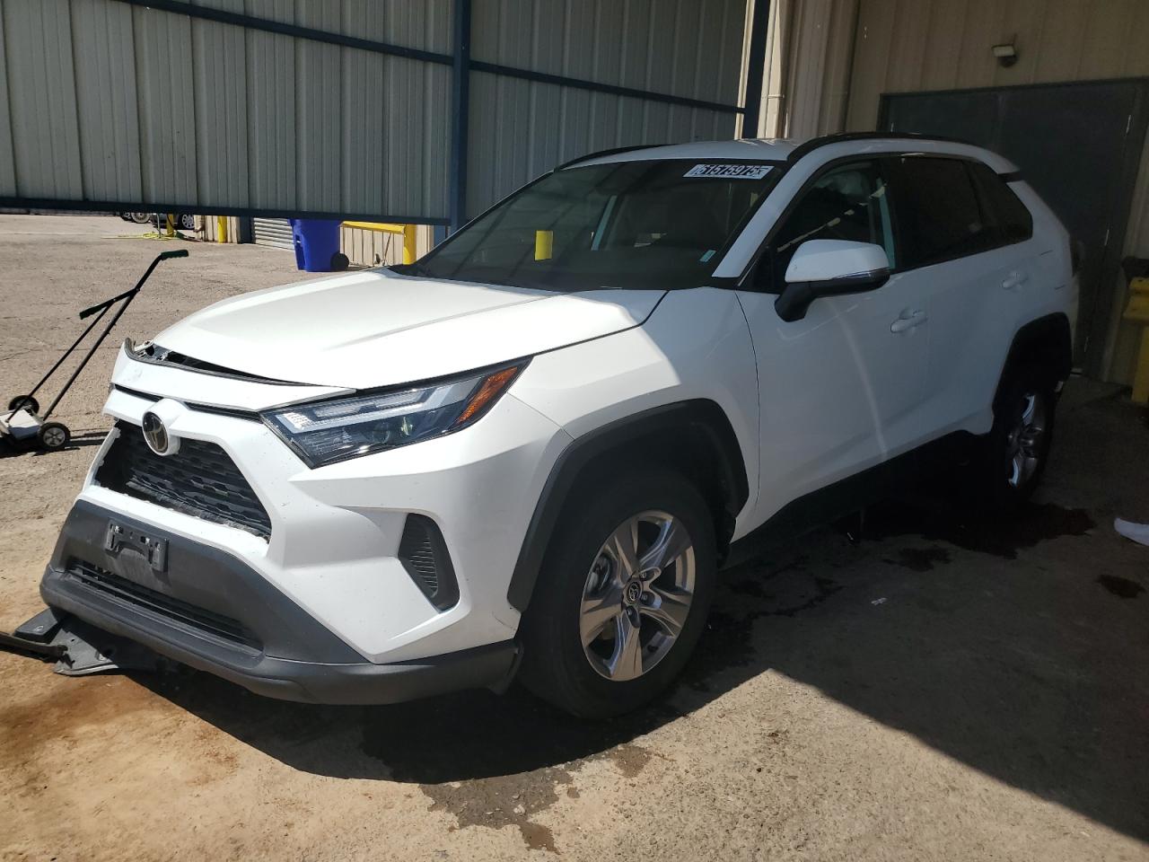 TOYOTA RAV4 XLE 2024