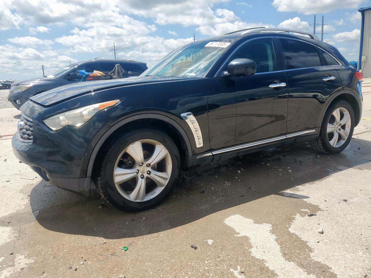 INFINITI FX35 2011