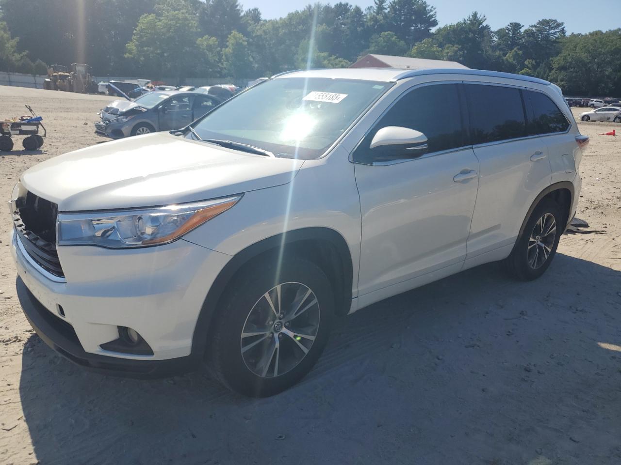 TOYOTA HIGHLANDER 2016