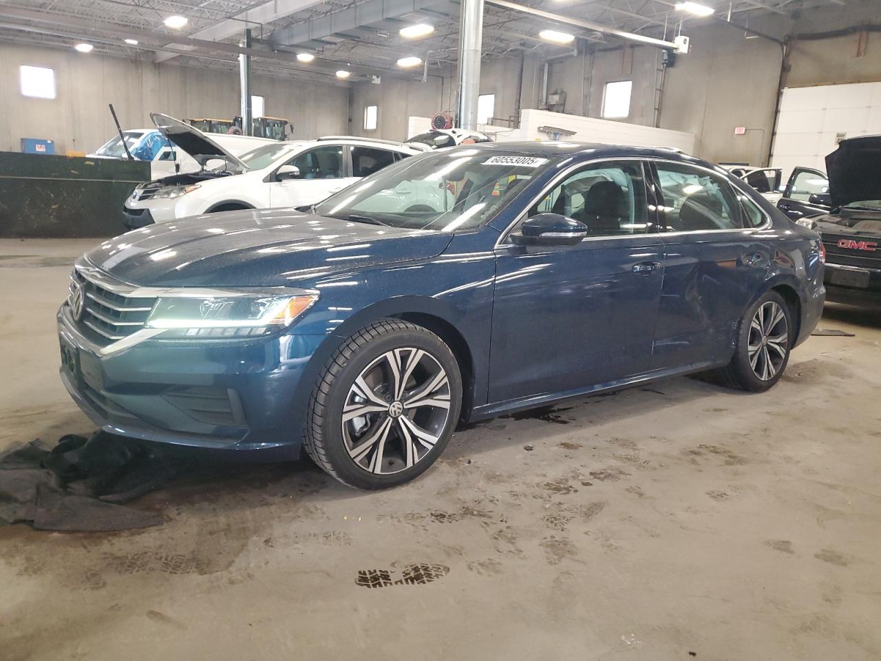 VOLKSWAGEN PASSAT SE 2021