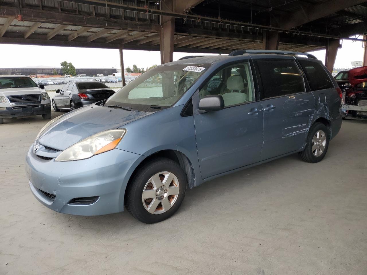 TOYOTA SIENNA CE 2006