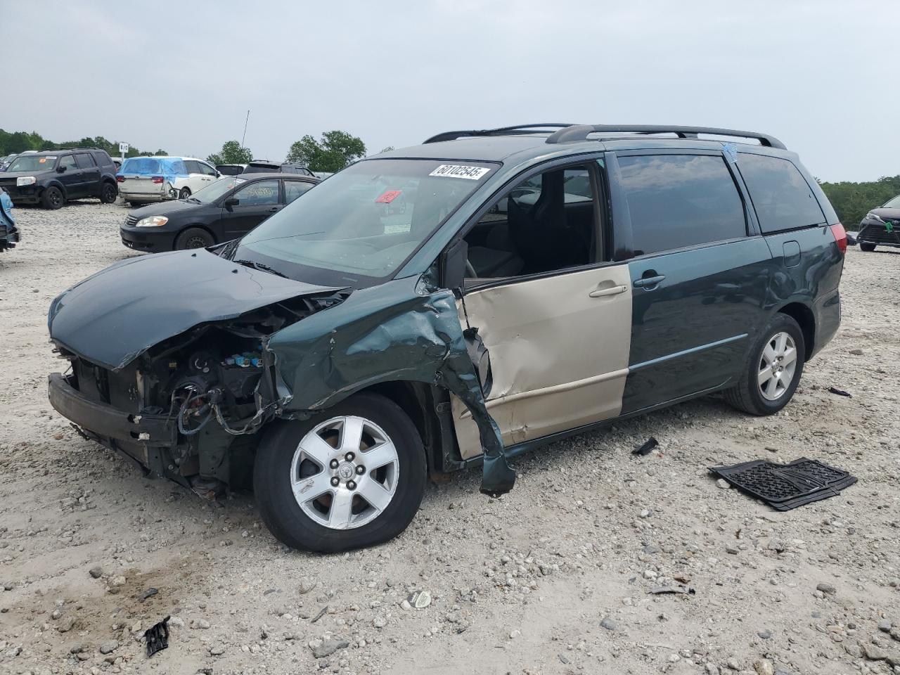 TOYOTA SIENNA CE 2004