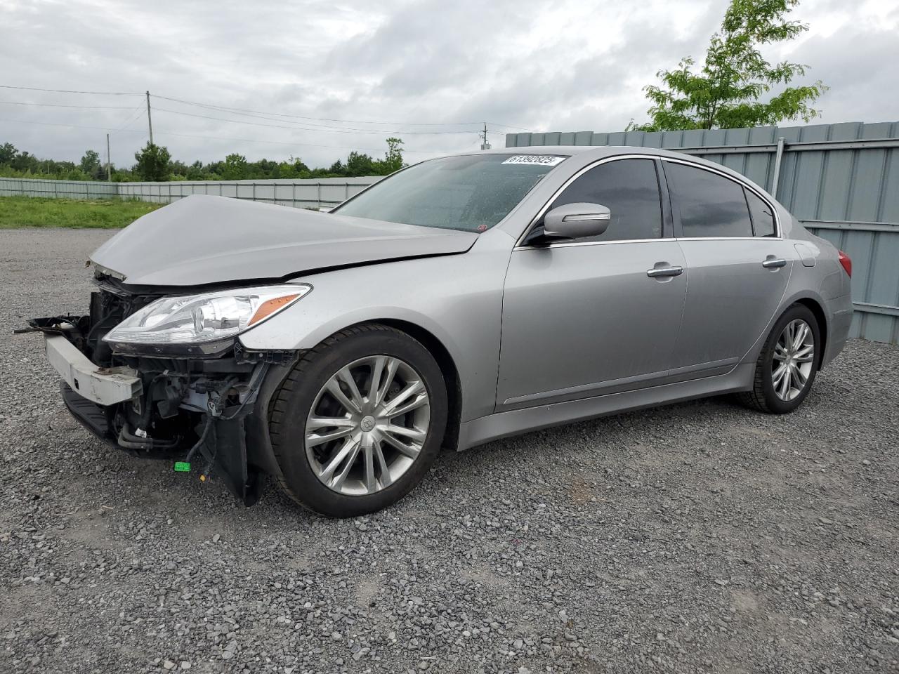 HYUNDAI GENESIS 3. 2013