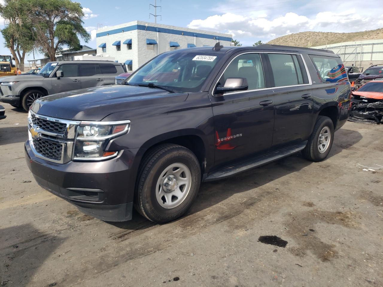 CHEVROLET SUBURBAN C 2016