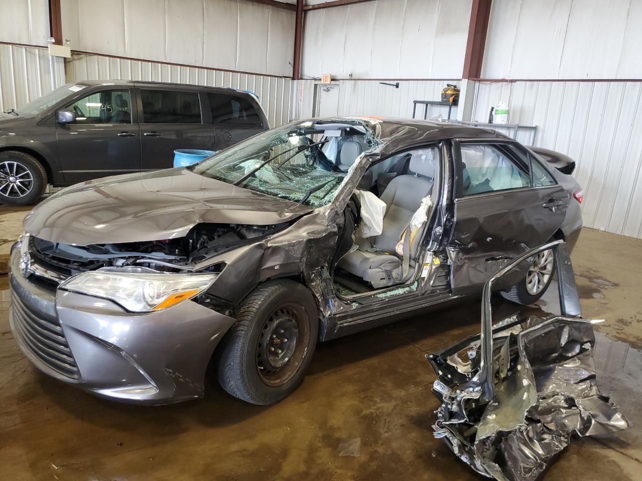 TOYOTA CAMRY LE 2017