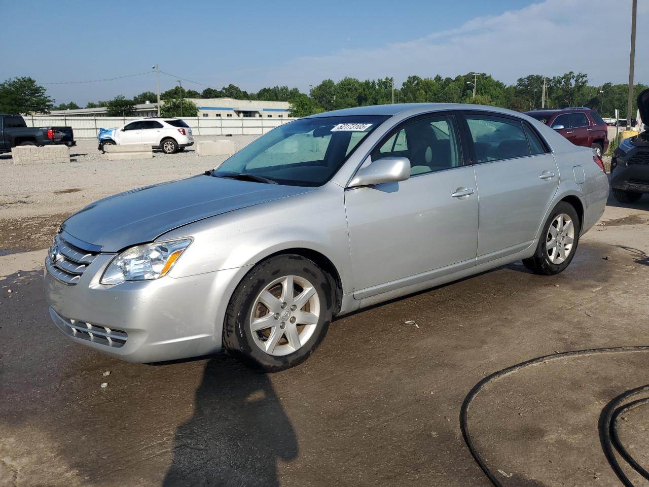 TOYOTA AVALON XL 2005