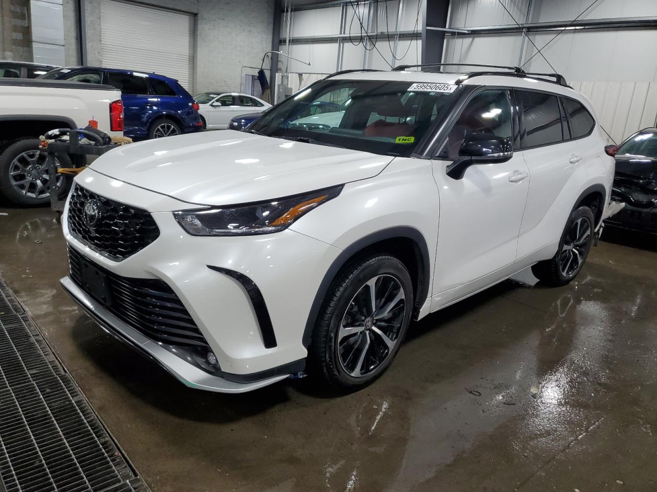 TOYOTA HIGHLANDER 2021