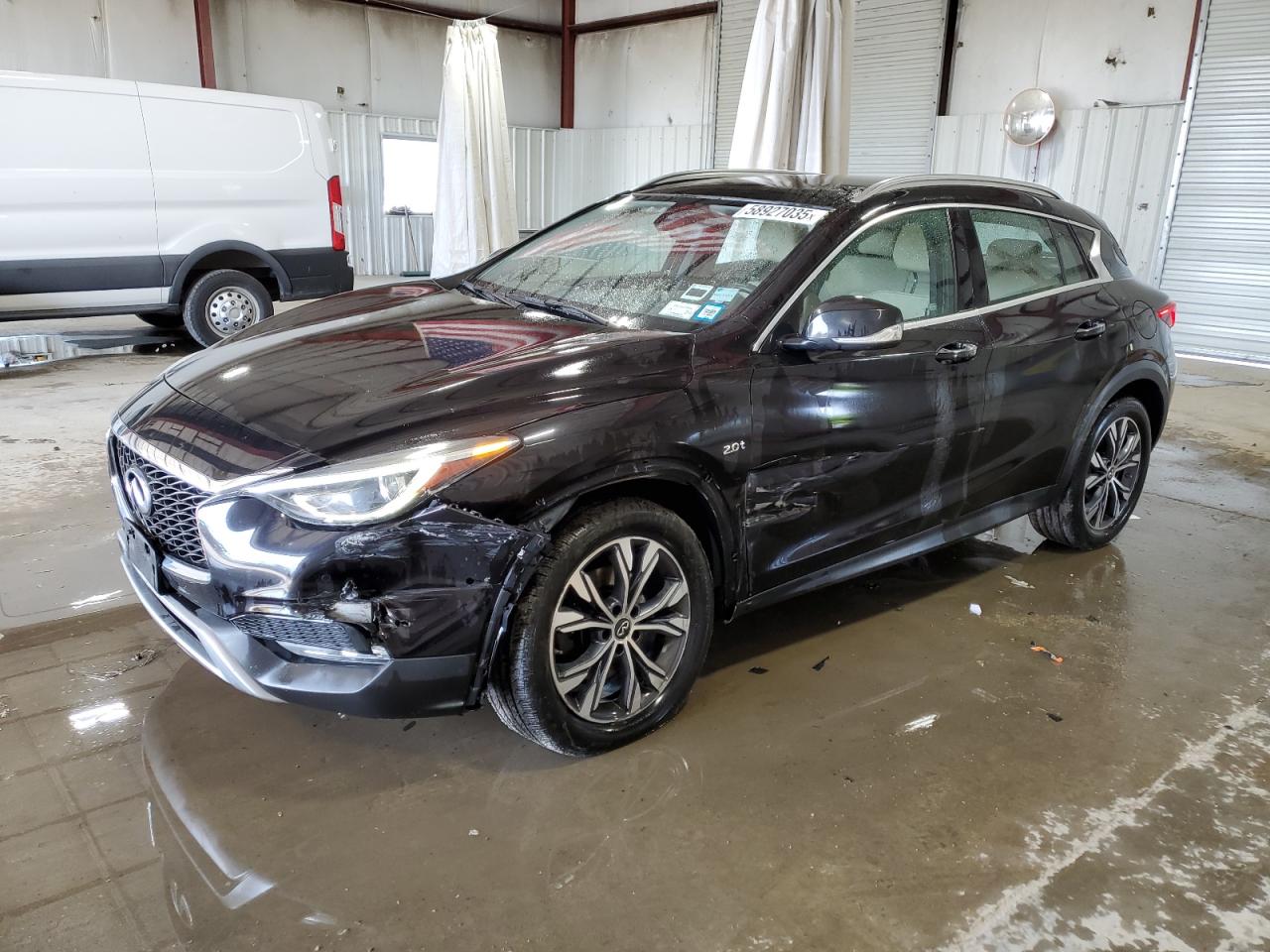 INFINITI QX30 BASE 2017