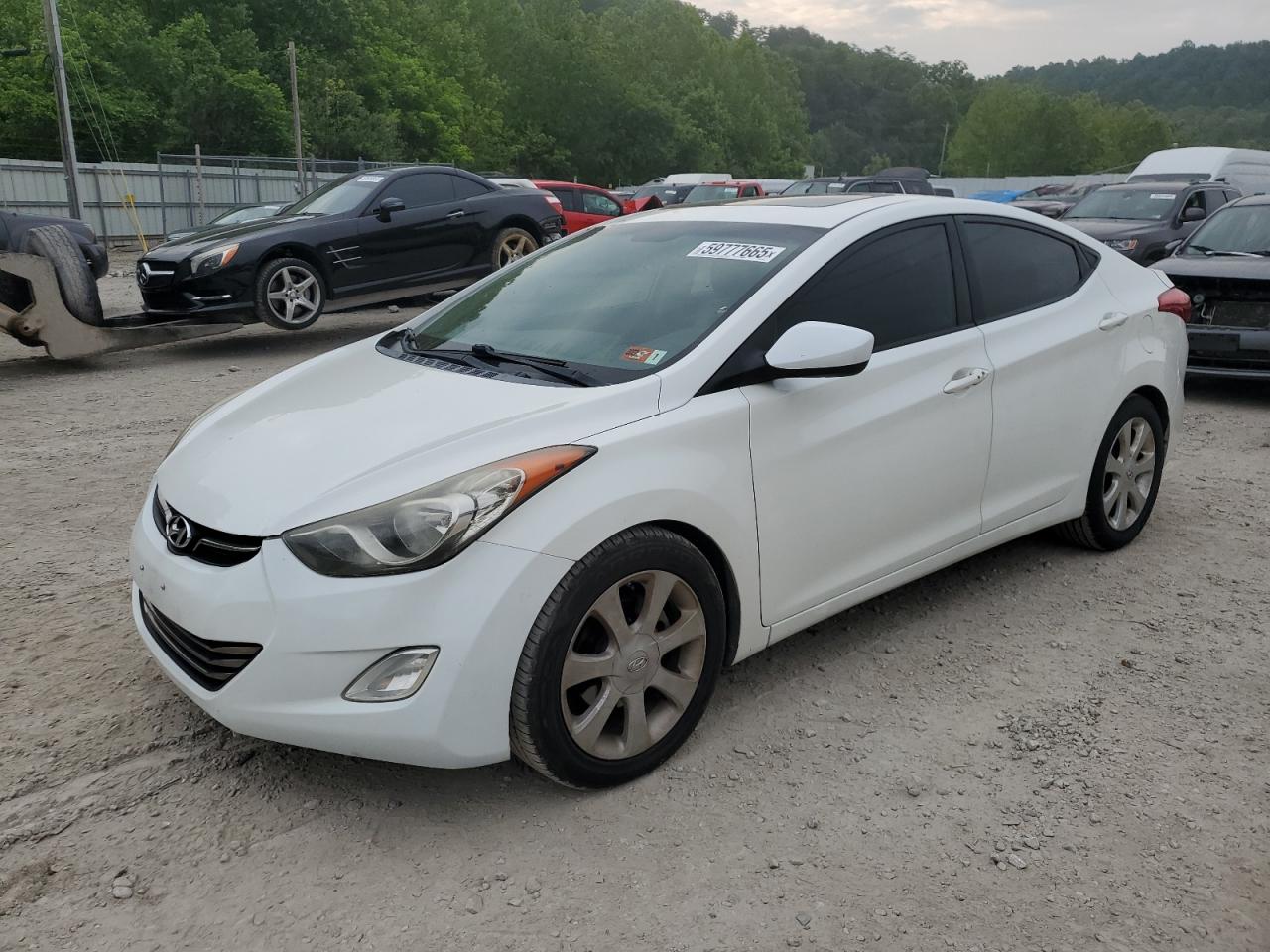 HYUNDAI ELANTRA GL 2012