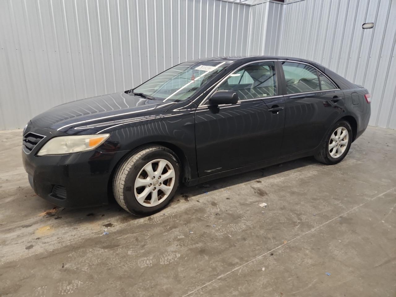 TOYOTA CAMRY BASE 2010