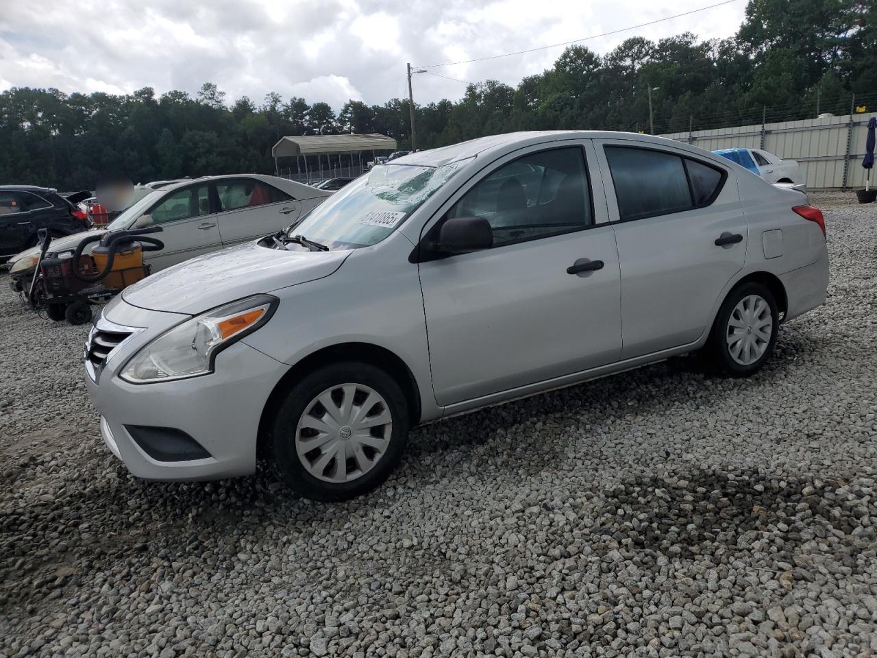 NISSAN VERSA S 2015
