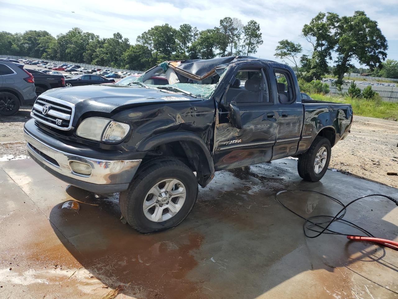 TOYOTA TUNDRA ACC 2002
