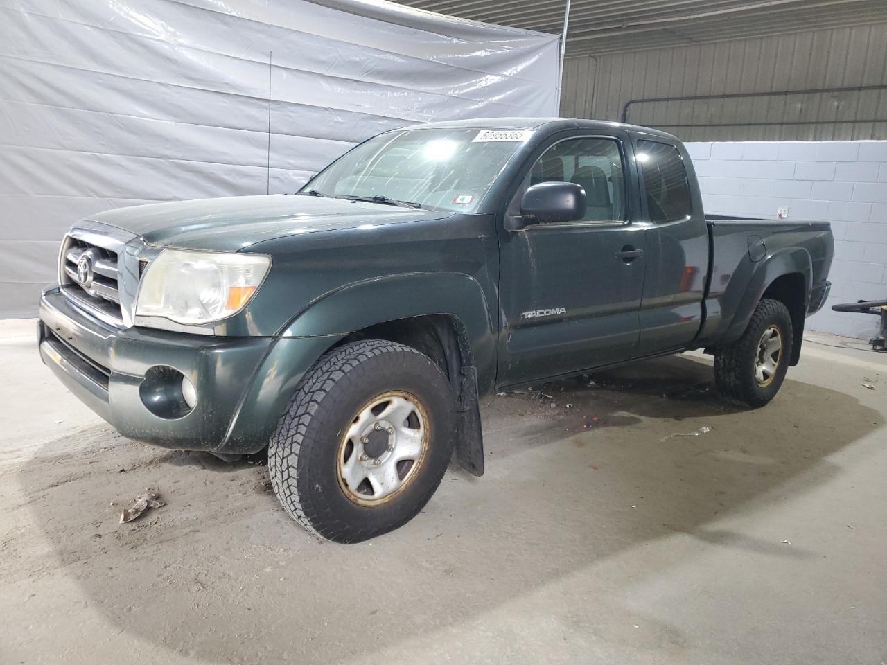 TOYOTA TACOMA ACC 2010