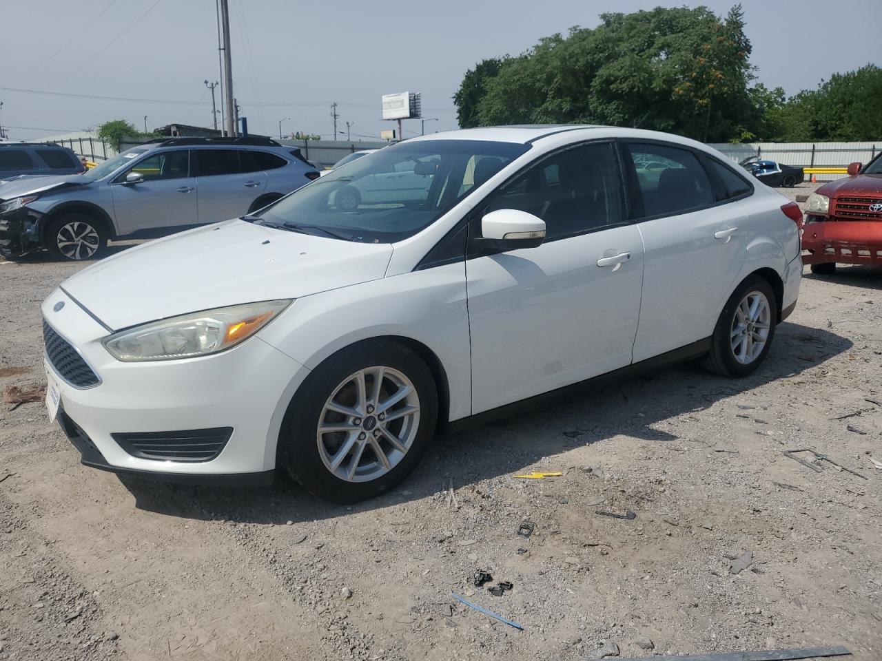 FORD FOCUS SE 2015