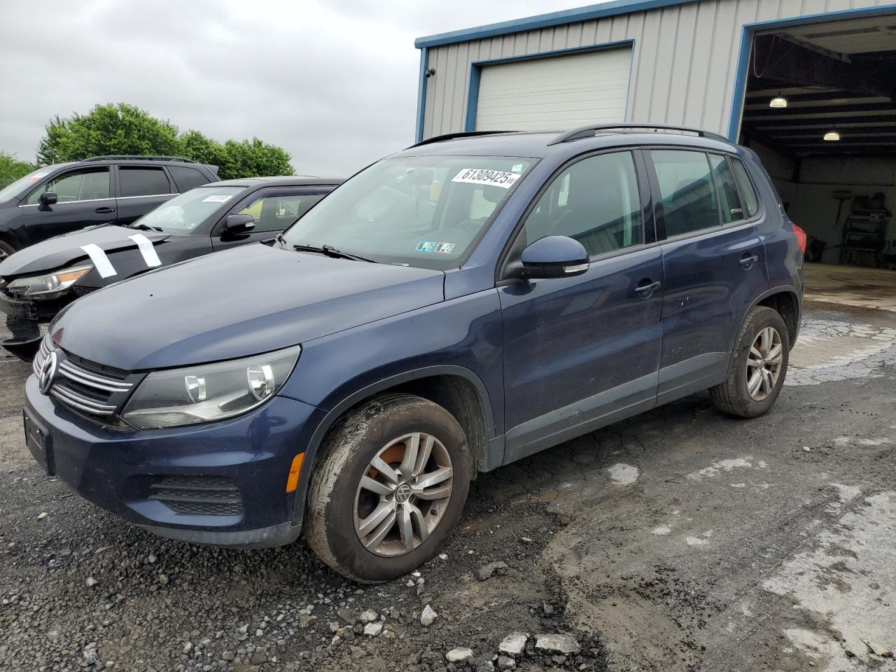 VOLKSWAGEN TIGUAN S 2016