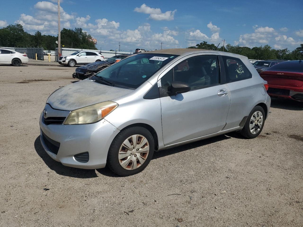 TOYOTA YARIS 2012