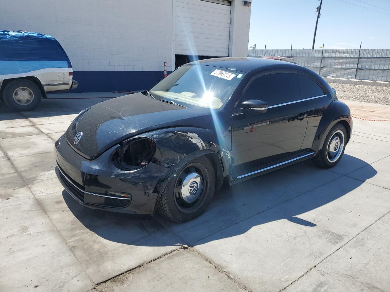 VOLKSWAGEN BEETLE 2014