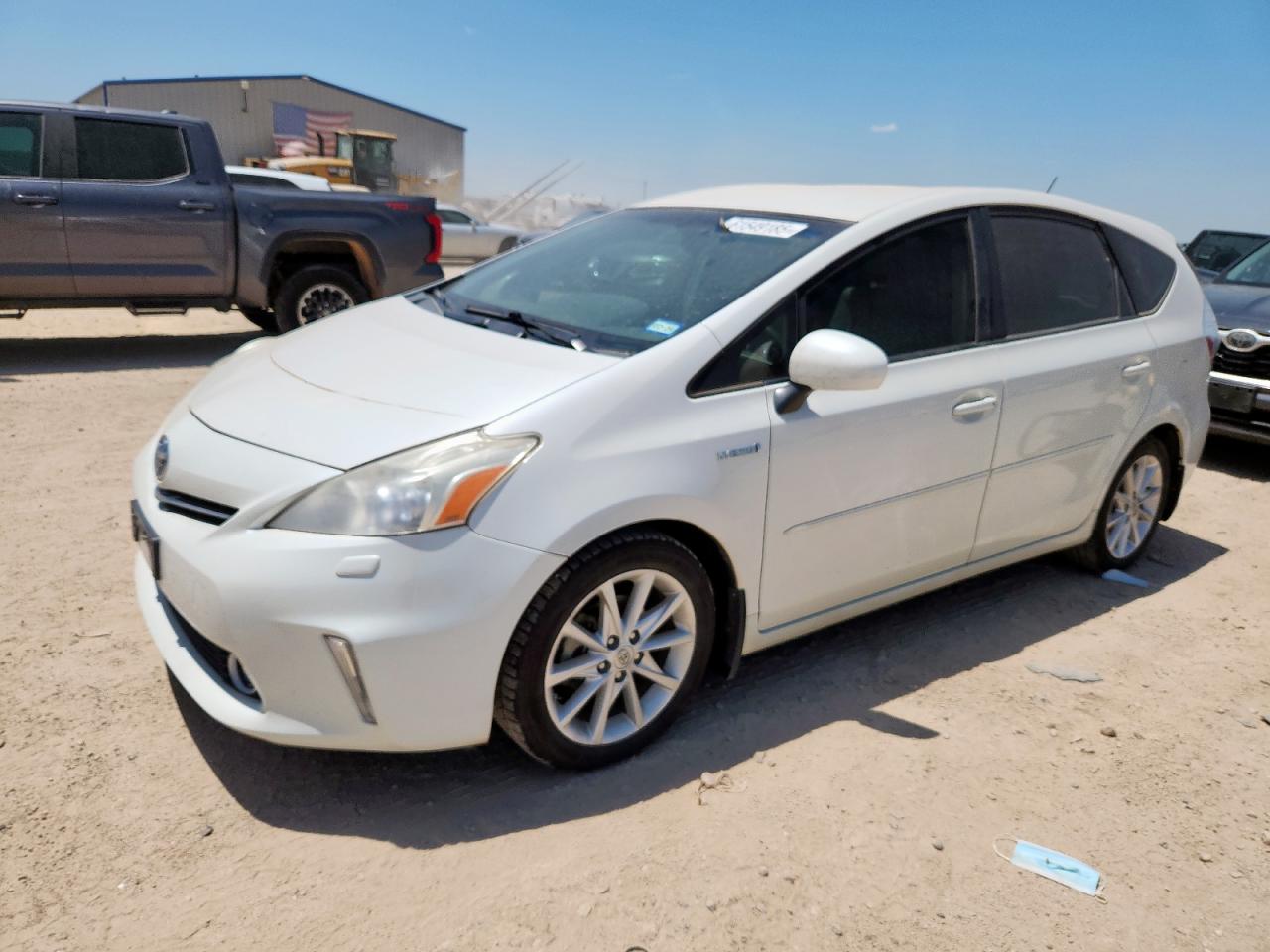 TOYOTA PRIUS V 2012