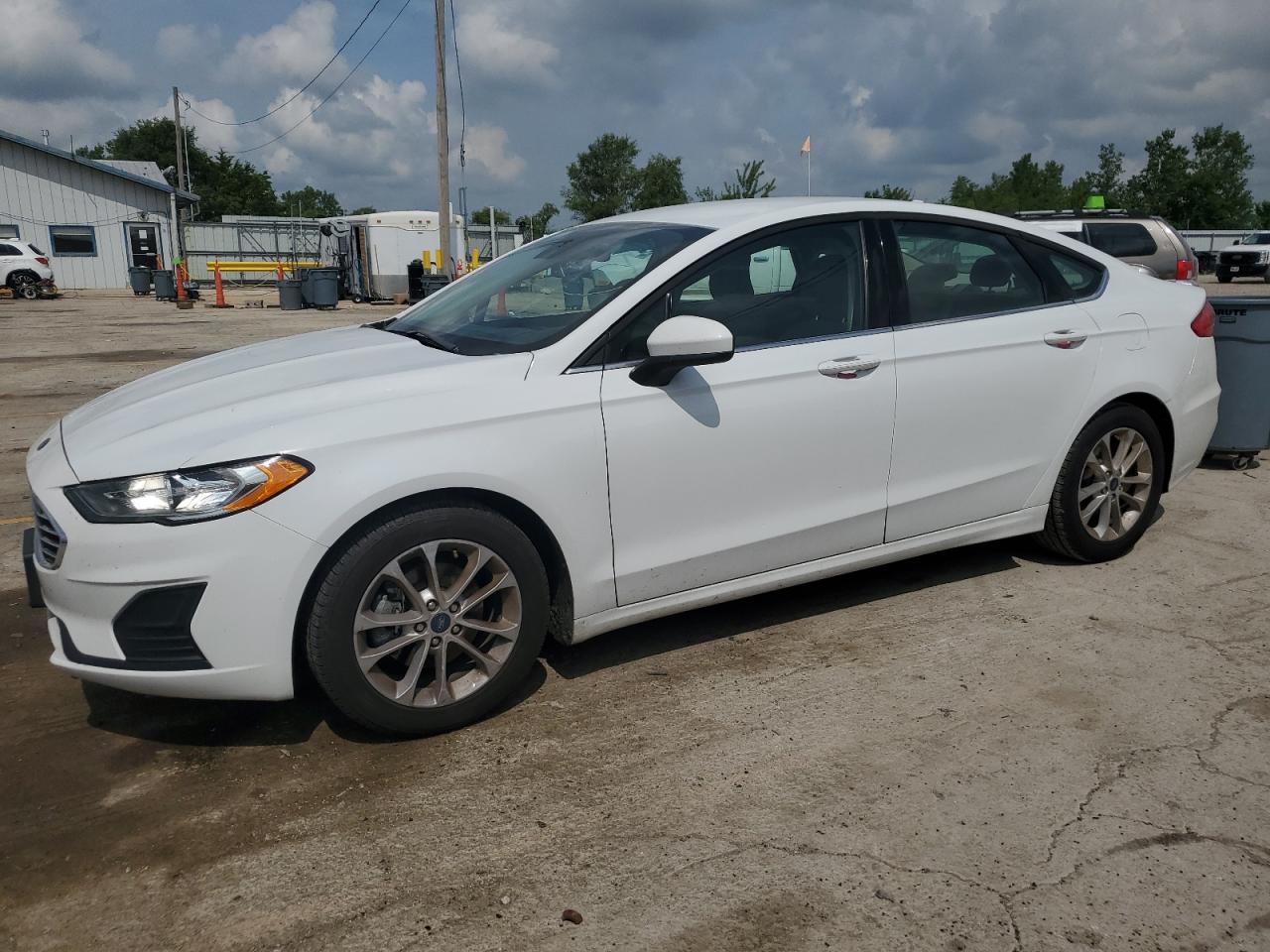 FORD FUSION SE 2019