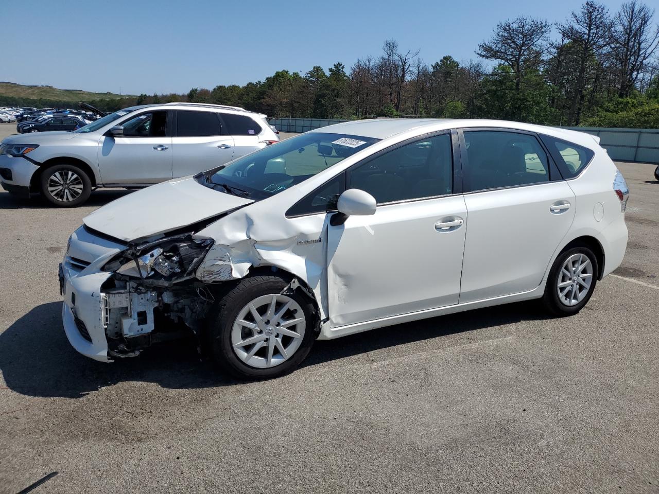 TOYOTA PRIUS V 2012