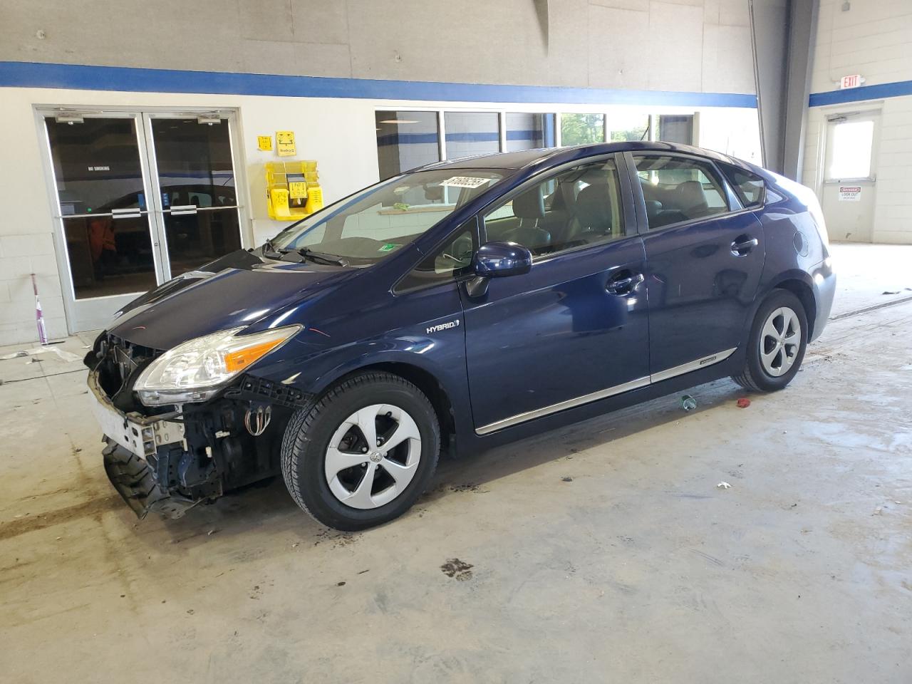 TOYOTA PRIUS 2012