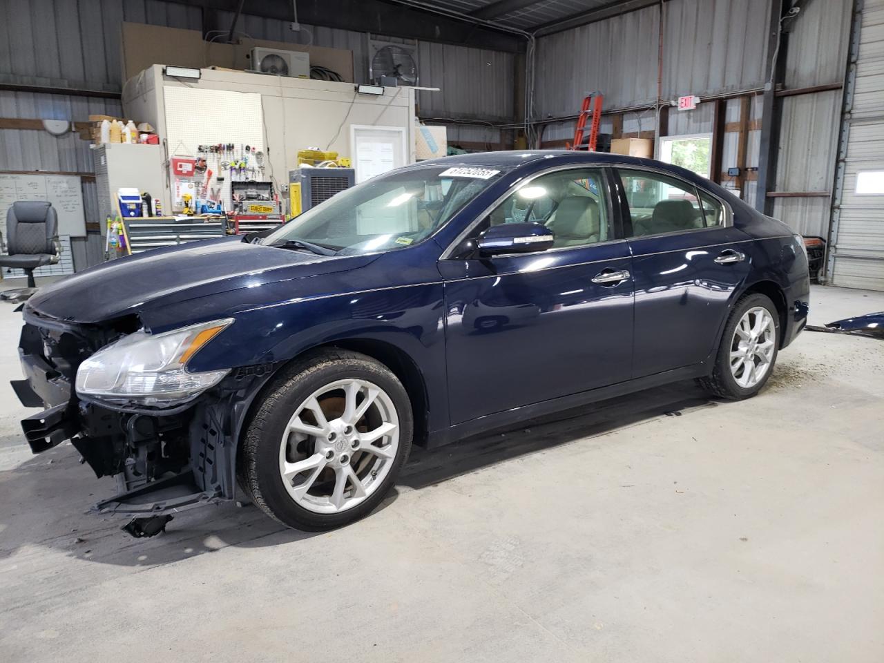 NISSAN MAXIMA 2013
