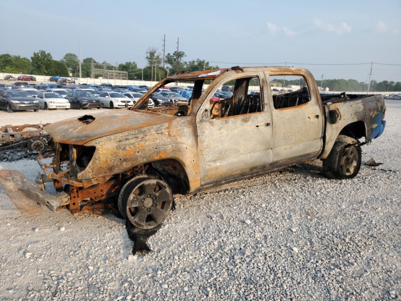 TOYOTA TACOMA DOU 2006