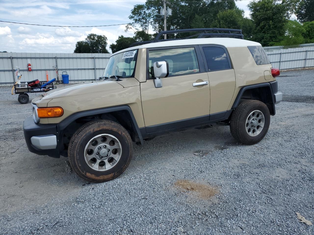 TOYOTA FJ CRUISER 2013